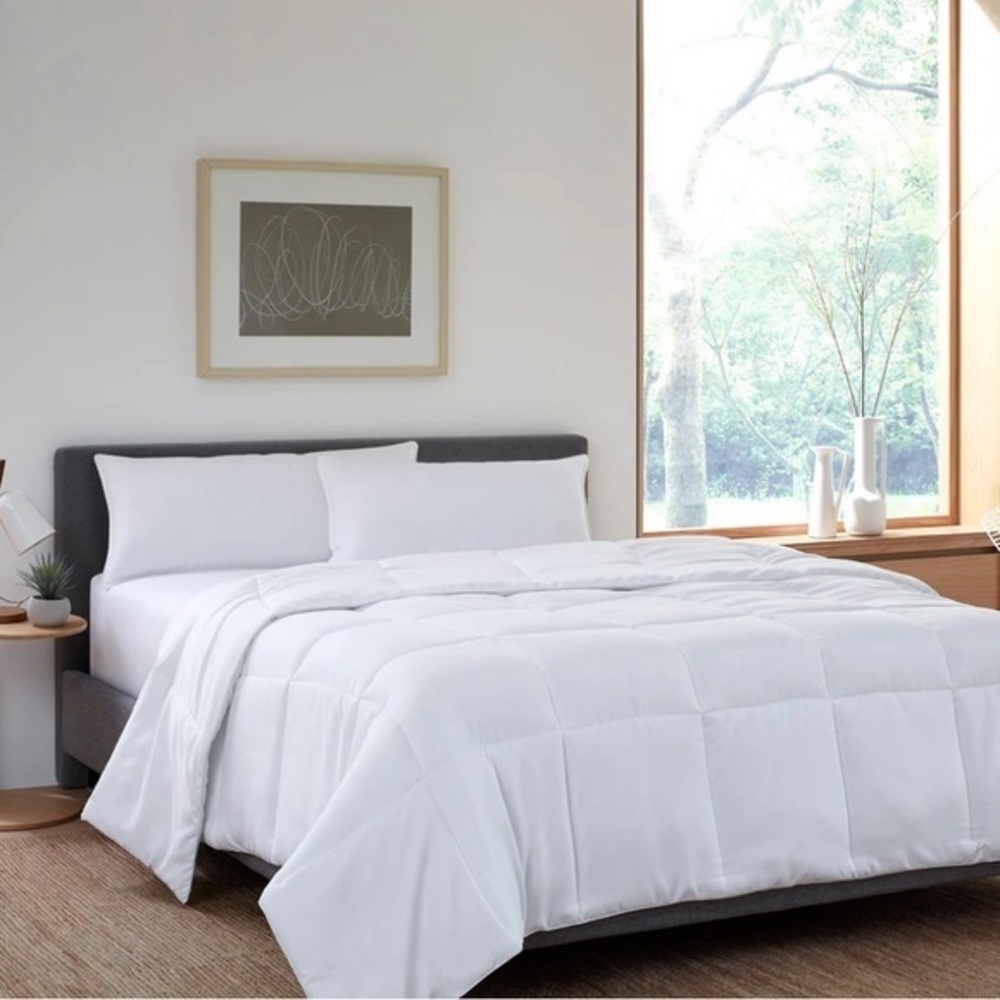 Full Size Duvet Insert Comforter with corner tabs All Season